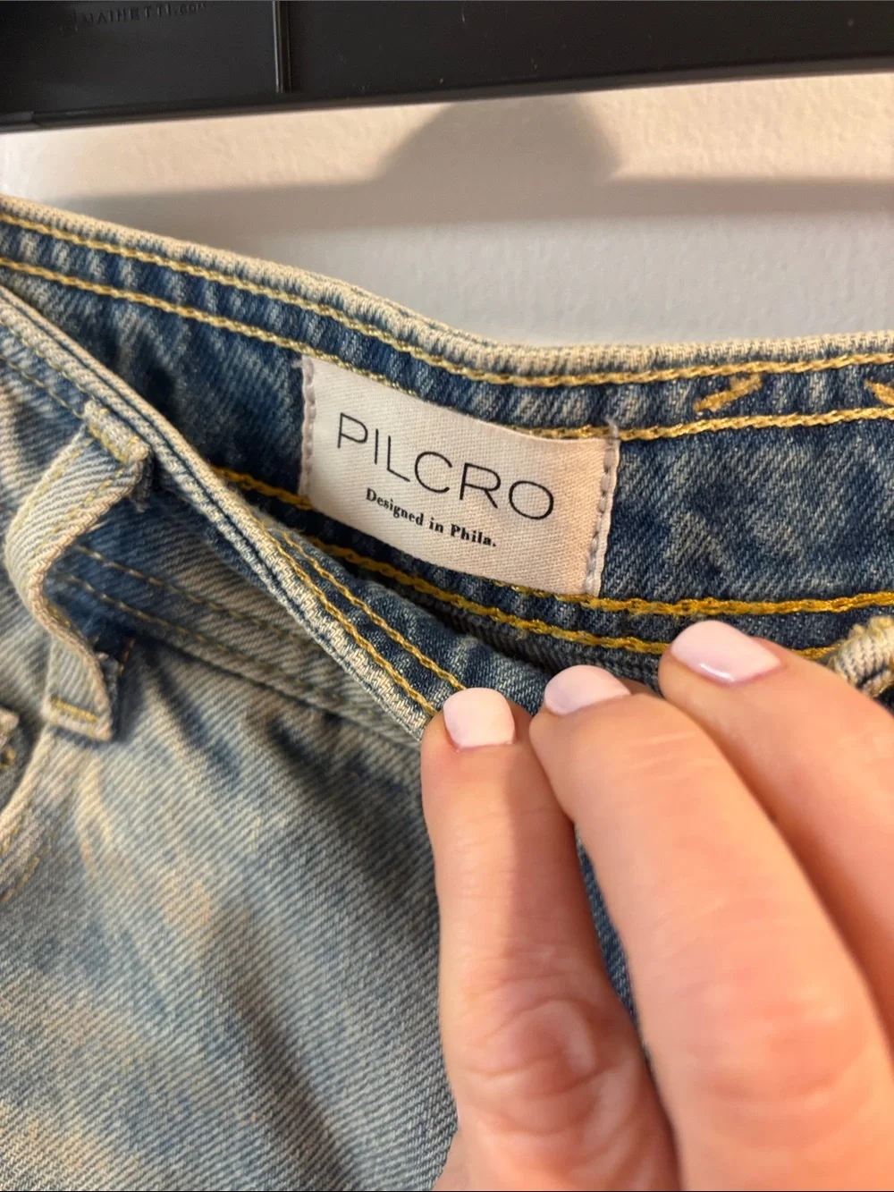 Pilcro Anthropologie Women’s Light Blue Distressed Jeans Denim Shorts